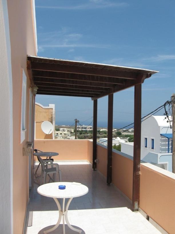Mirsini Pansion Hotel Karterados  Buitenkant foto