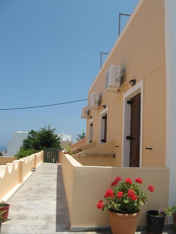 Mirsini Pansion Hotel Karterados  Buitenkant foto
