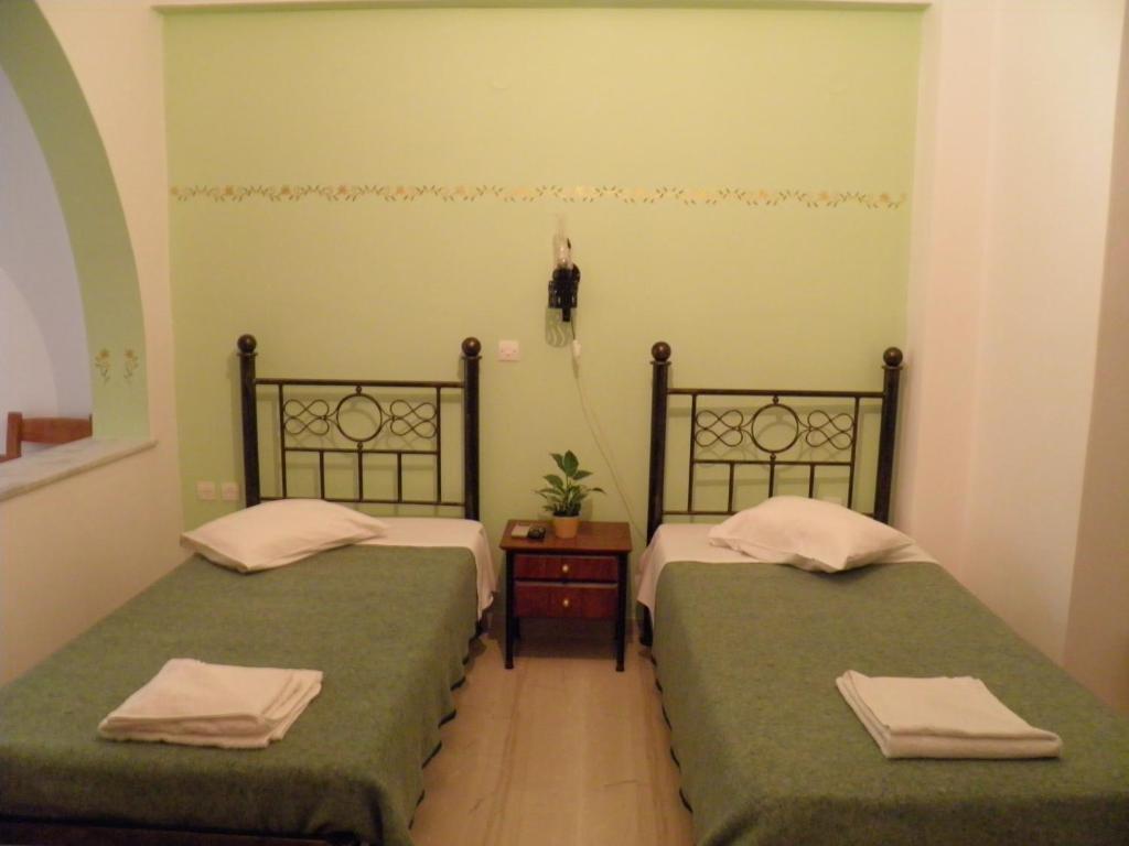 Mirsini Pansion Hotel Karterados  Buitenkant foto