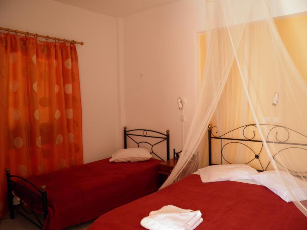 Mirsini Pansion Hotel Karterados  Buitenkant foto